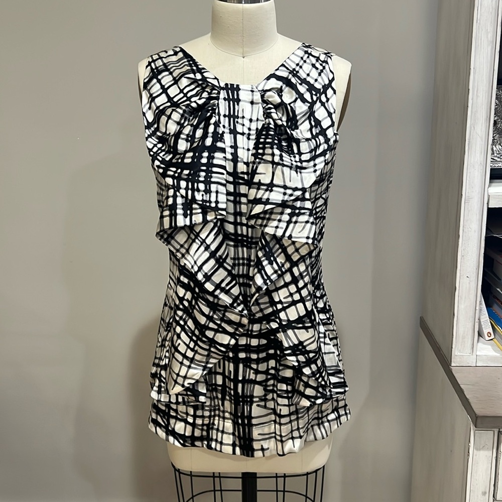 A great blouse for work. Black white and soft fabric.